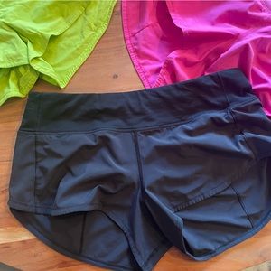 Lulu lemon Speed Up Low-Rise Lined Short 2.5”